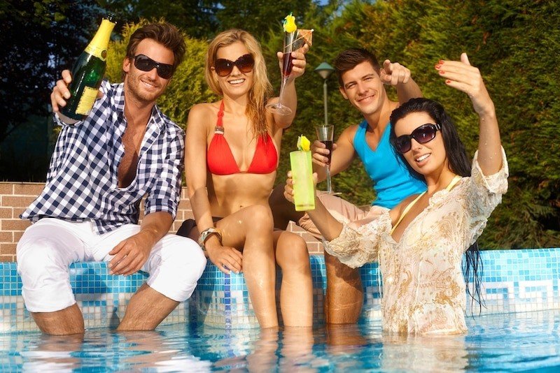 16 Awesome Pool Party Ideas - Bean Bags R Us